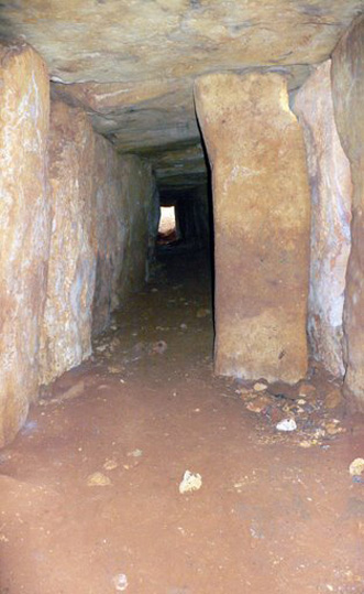 6.Recorrido del dólmen desde la cámara funararia